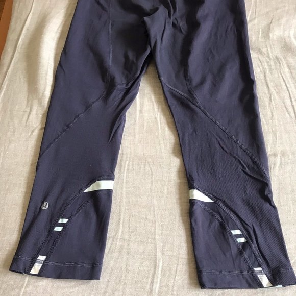 Lululemon Run Inspire Crops - Picture 3 of 5